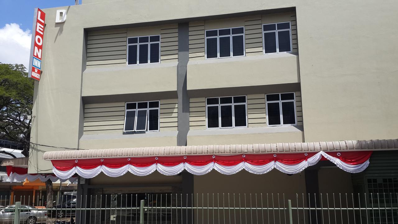 Leon Inn Jodoh Square Batam Екстер'єр фото
